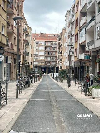 Local comercial en alquiler en Palmera - Dumboa - Arbes en Irun