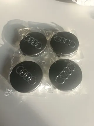 4 Coprimozzo Audi 4B0 601 170