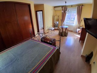 Casa adosada en venta en Santa Cruz - Industria - Polígono Campollano en Albacete