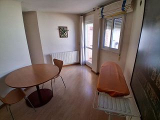 Casa adosada en venta en Santa Cruz - Industria - Polígono Campollano en Albacete