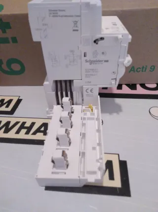 Bloque diferencial 4x25A 300. Vigi Schneider