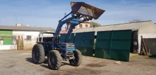 Tractor Ebro 6100 con pala Doble tracción 100cv