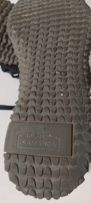 Adidas Kamanda Negro/Dorado