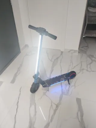 Patinete eléctrico infantil