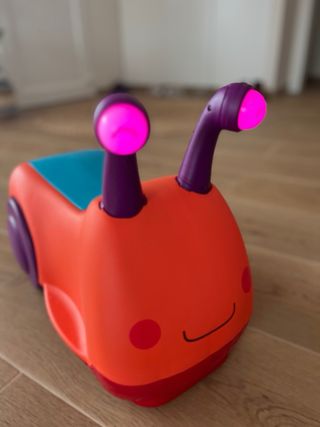 Correpasillos Caracol B Toys Luces Sonido