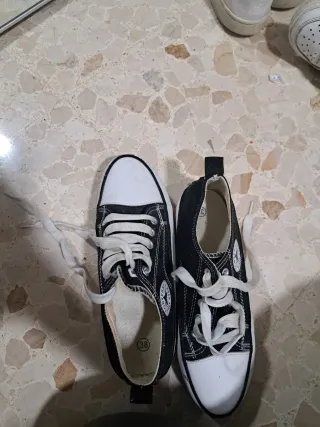 Zapatos Converse plataforma negros y blancos