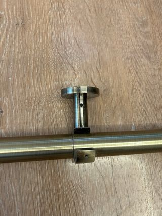 Barra Cortina Dorada 3.80 m Metal