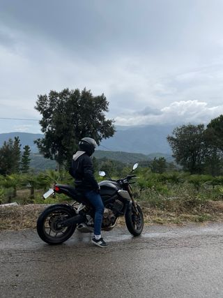 Honda CB650R 17.000km — URGE VENDER - NEGOCIABLE