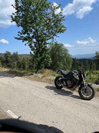 Honda CB650R 17.000km — URGE VENDER - NEGOCIABLE