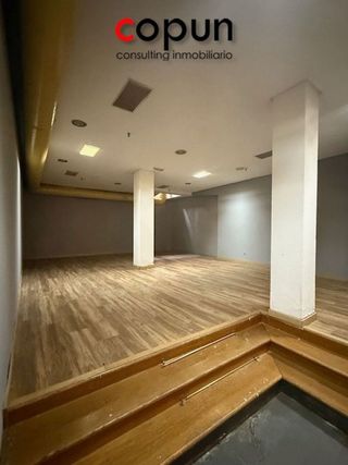 Local comercial en venta en Zona Teatro Campoamor en Oviedo