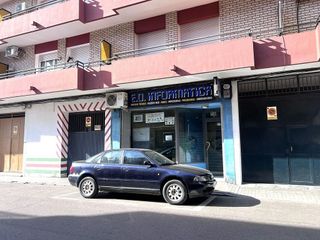 Local comercial en venta en Don Benito