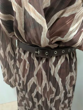 Abito plissé marrone e oro scintillante M