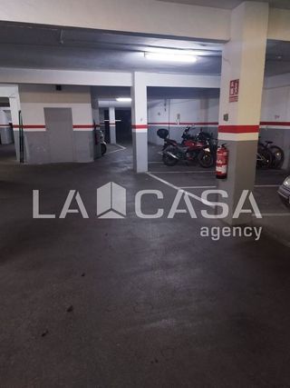 Garaje en venta en Riu en Santa Coloma de Gramanet