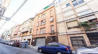 Piso en venta en Fondo en Santa Coloma de Gramanet