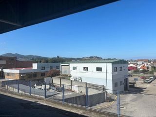 Nave industrial en alquiler en Lavadores en Vigo