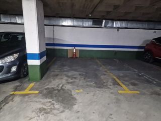 Garaje en alquiler en Cortadura - Zona Franca  en Cádiz