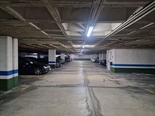 Garaje en alquiler en Cortadura - Zona Franca  en Cádiz