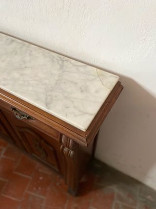 Mueble de salón antiguo de madera