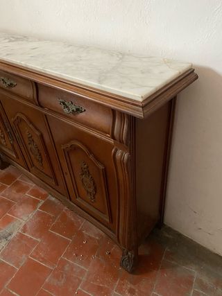 Mueble de salón antiguo de madera