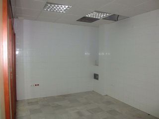 Local comercial en alquiler en Playa Stª Mª del Mar - Playa Victoria en Cádiz