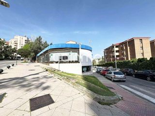 Local comercial en alquiler en Santa Isabel en Jaén