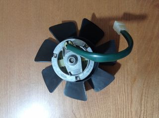 293405 - VENTOLA RADIATORE ORIG. PIAGGIO HEXAGON