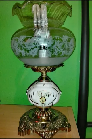 Coppia di antiche lampade