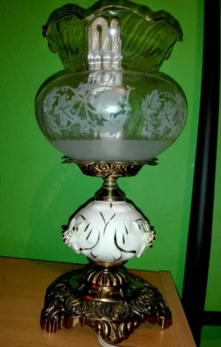 Coppia di antiche lampade