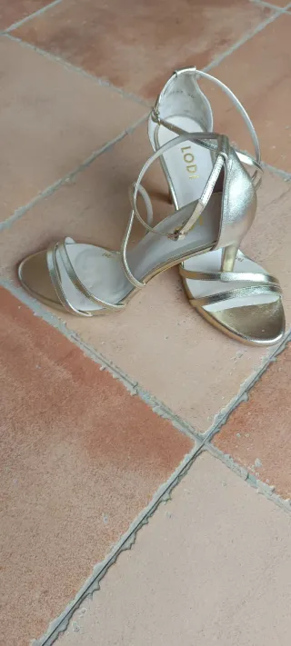 Sandalias LODI Piel Dorada Talla 40