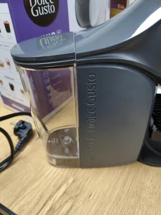 Cafetera Dolce Gusto Genio S DeLonghi