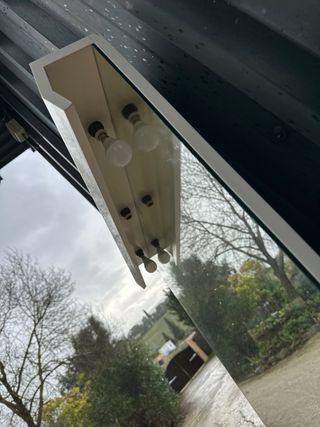 Espejo vertical grande con luz 106 x 90 cm