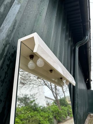 Espejo vertical grande con luz 106 x 90 cm