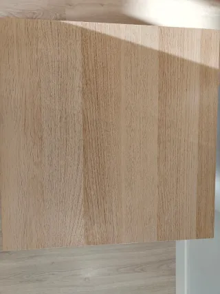 Mesa auxiliar cuadrada Ikea madera