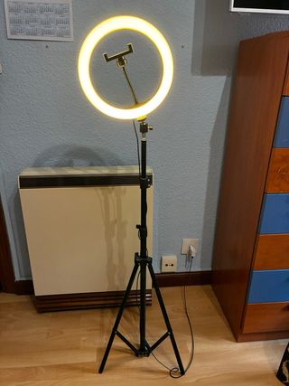 Aro de luz LED con trípode