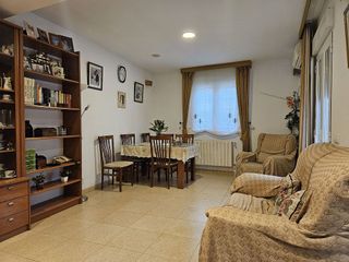 Casa en venta en Cabra