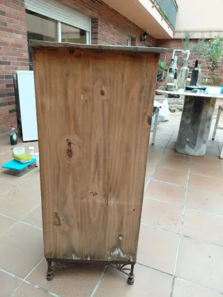 Botellero de madera para restaurar