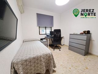 Chalet en venta en Este-Delicias en Jerez de la Frontera