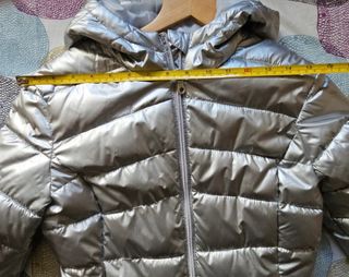 Cazadora plateada metalizada mujer Lefties