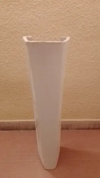 Lavamanos GALA blanco con pie y grifo BOADES