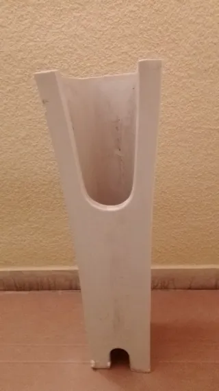 Lavamanos GALA blanco con pie y grifo BOADES