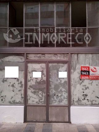 Local comercial en venta en Inmobiliaria - Barreda en Torrelavega