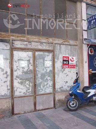 Local comercial en venta en Inmobiliaria - Barreda en Torrelavega