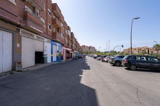 Local comercial en venta en Piedras Redondas – Torrecárdenas en Almería