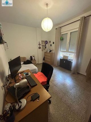 Piso en venta en Hospital - Parque sur en Albacete