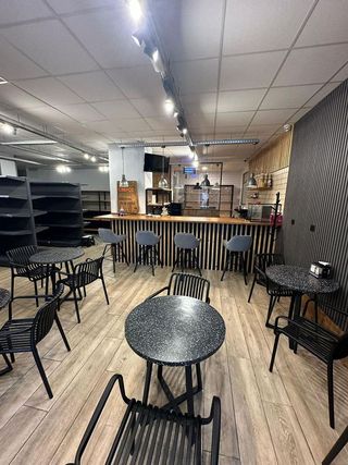 Local comercial en venta en Benalúa en Alicante