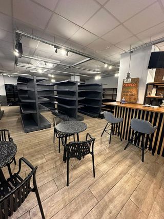 Local comercial en venta en Benalúa en Alicante