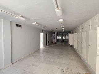 Local comercial en venta en Centro en Almería