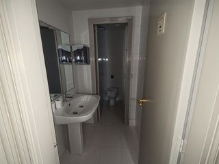 Local comercial en venta en Centro en Almería