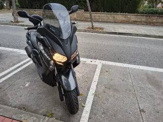 Yamaha Xmax 125.  2017