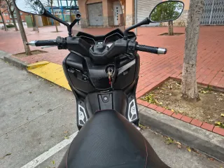 Yamaha Xmax 125.  2017